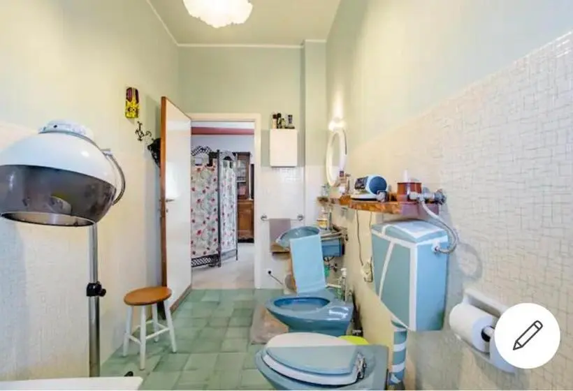 スタンダードルーム, Il Semaforo Una O Due Camere Matrimoniali Con Bagno A Pochi Passi Dal Centro Pietrasanta, Con Wi Fi
