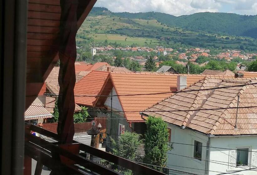 اتاق استاندارد با بالکن, Pensiunea Fábián Vendégház