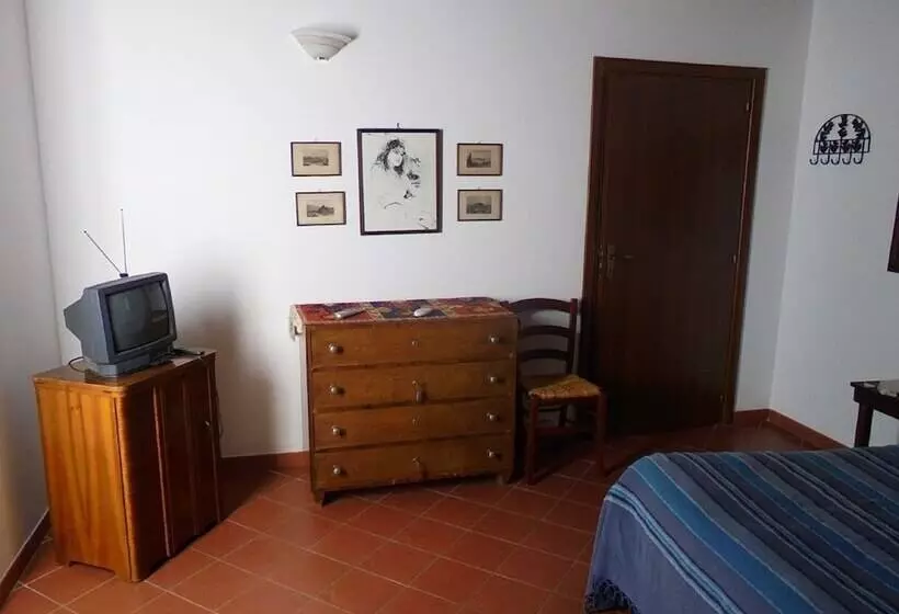 اتاق استاندارد سه نفره, Baglio Delle Rose