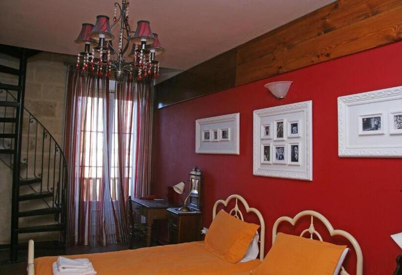 اتاق استاندارد چهار تخته, Luciano Valletta Boutique