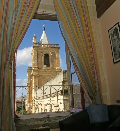 اتاق استاندارد چهار تخته, Luciano Valletta Boutique