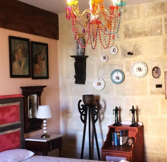 اتاق استاندارد, Luciano Valletta Boutique