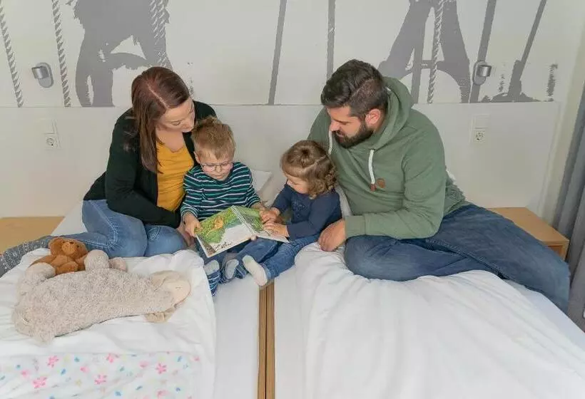 Perhehuone, Havenhostel Bremerhaven