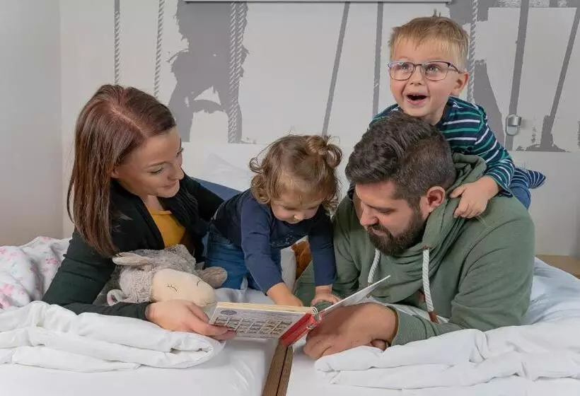 Perhehuone, Havenhostel Bremerhaven