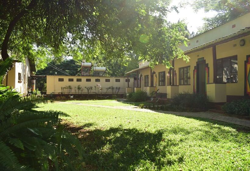 اتاق استاندارد, Shoestrings Backpackers Lodge Vic Falls