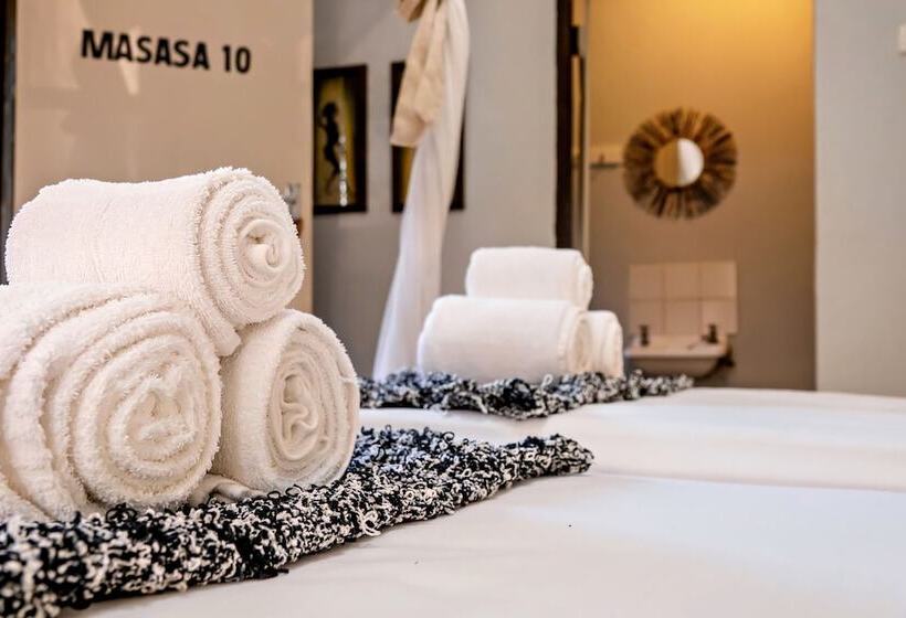 اتاق استاندارد, Shoestrings Backpackers Lodge Vic Falls