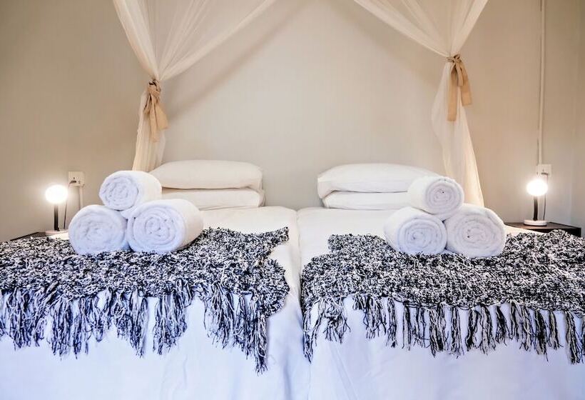 اتاق استاندارد, Shoestrings Backpackers Lodge Vic Falls