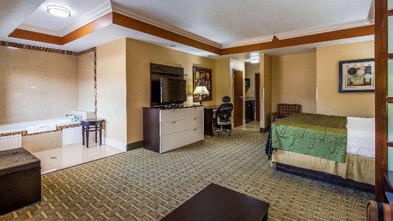 Люкс Кровать Кинг, Best Western Plus Jfk Inn & Suites