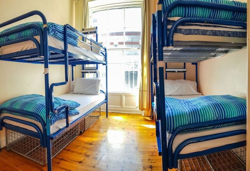 공동 객실, Four Courts Hostel