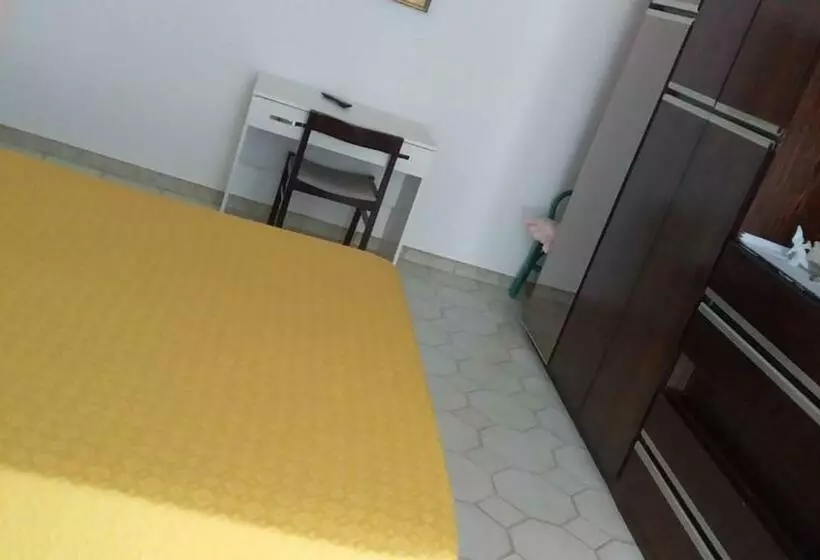 キングサイズベッドのスタンダードルーム, Holidays Baia D'Amalfi