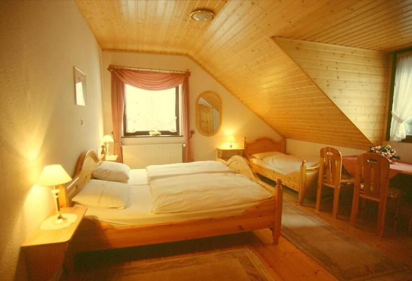 اتاق استاندارد سه نفره, Landgasthof Simon