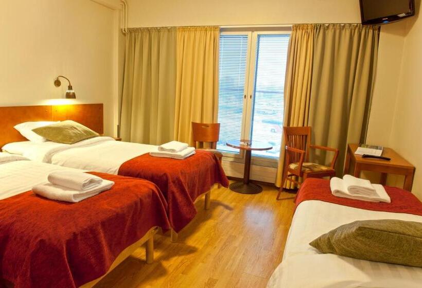 Номер Стандарт Трехместный, Li Helmi