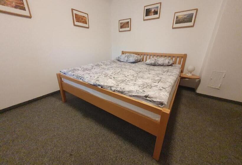 2 Bedroom Suite with Balcony, Pension Ttt