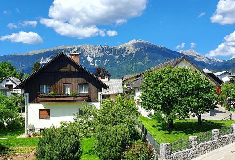 2 Bedroom Suite with Balcony, Pension Ttt