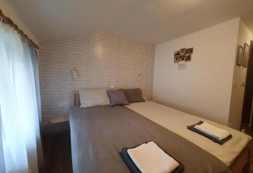 اتاق سوپریور, Pension Ttt