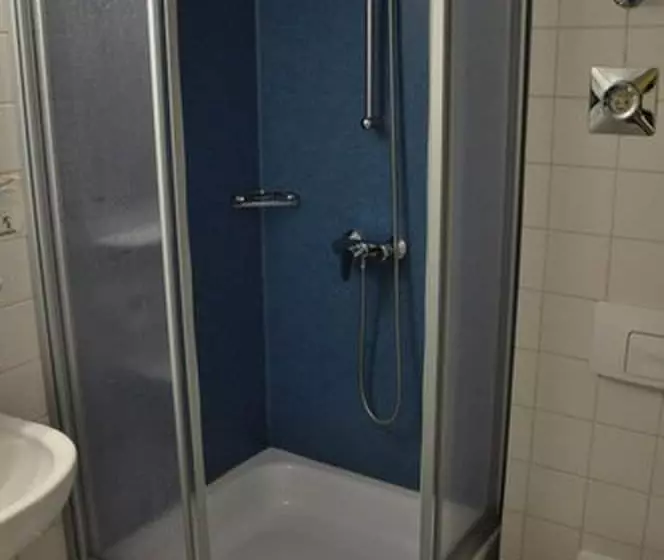 Standard Kolmen Hengen Huone, Sleep & Go Hotel Magdeburg