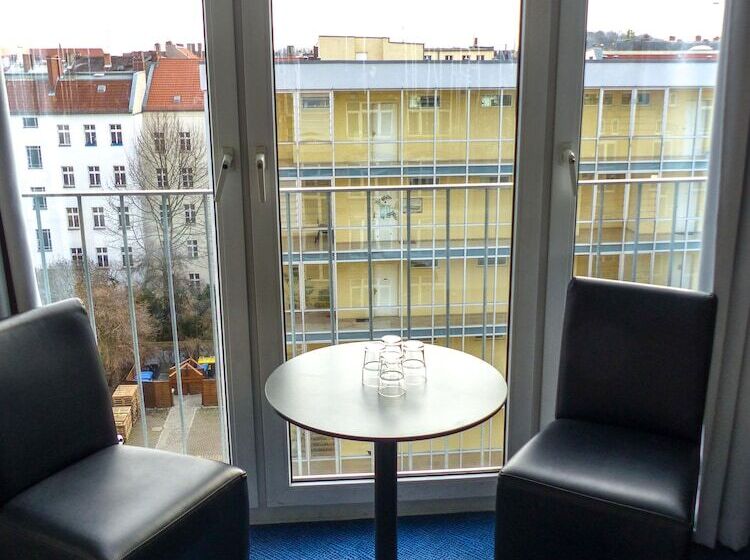 3-Bett-Standardzimmer, Transit Loft