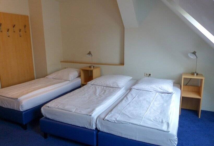 3-Bett-Standardzimmer, Transit Loft