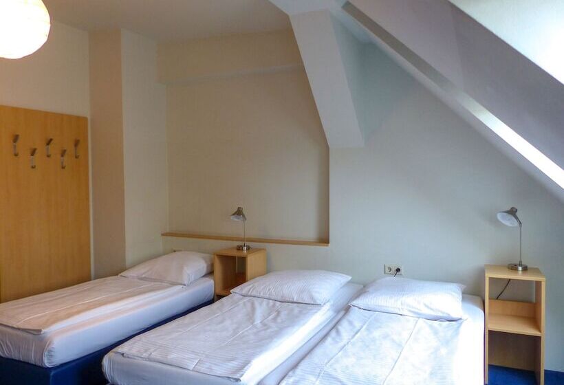 3-Bett-Standardzimmer, Transit Loft