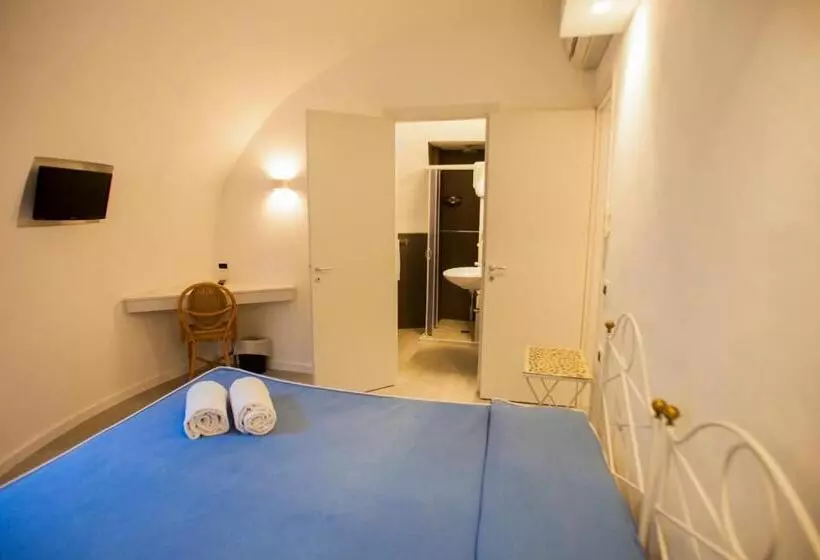 بانگلوی لوکس, Villa Favorita Hotel & Events