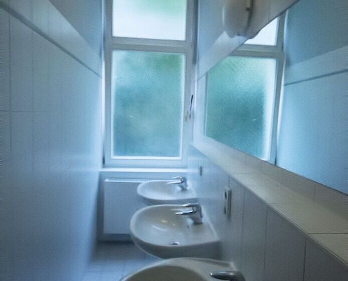 تختخواب در اتاق مشترک, Lindsays Schlafmeile Hostel