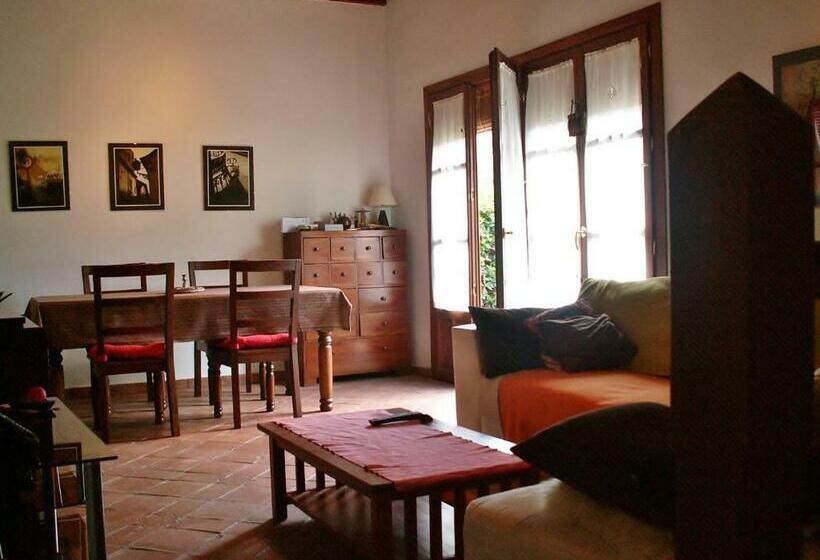 آپارتمان 2 خوابه با تراس, Oasis Backpackers  Hostel Granada