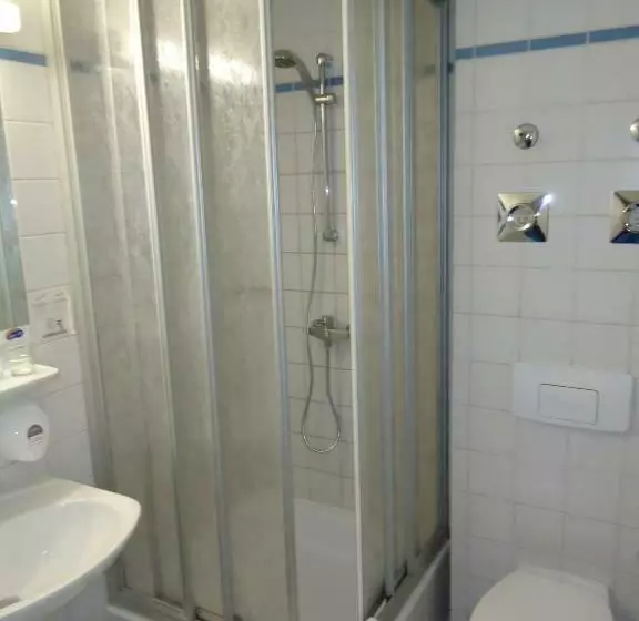 Standard Yhden Hengen Huone, Sleep & Go Hotel Magdeburg