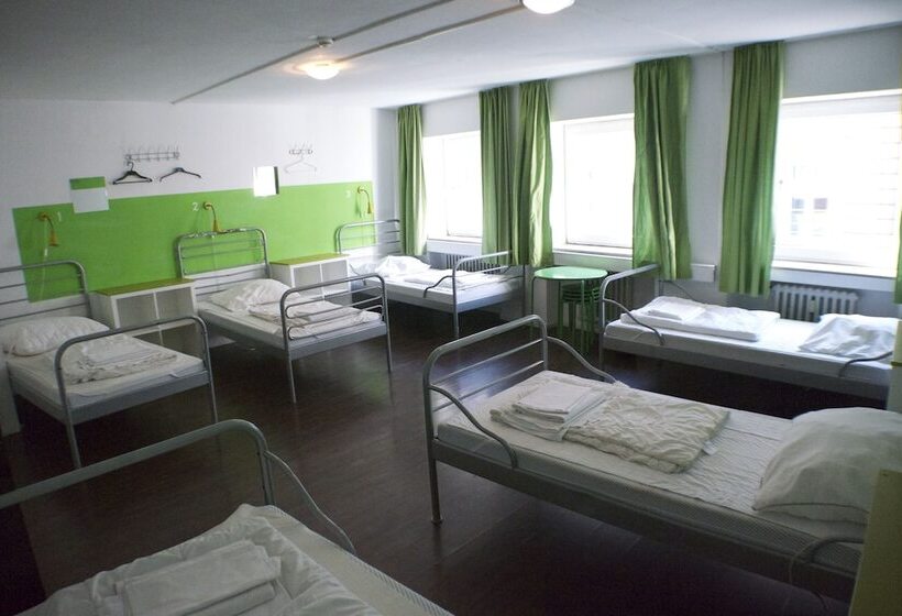 Номер Стандарт Совместная Ванная, Station Hostel For Backpackers