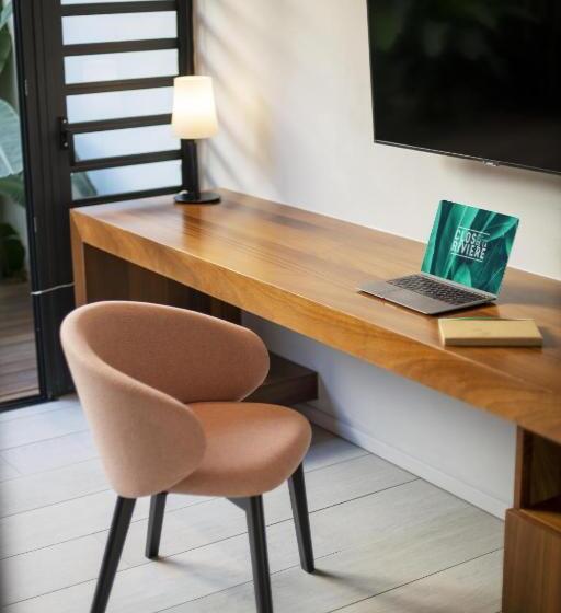 آپارتمان 1 خوابه با تراس, Clos De La Rivière