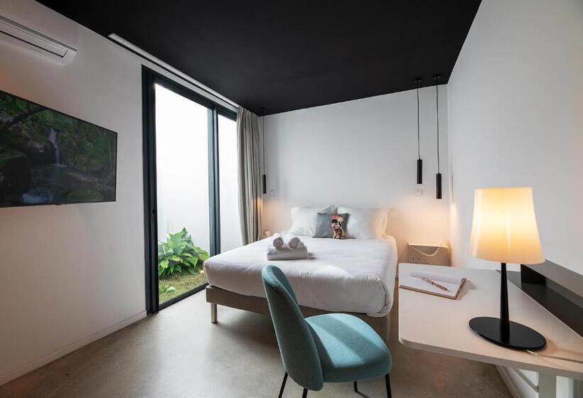 آپارتمان 1 خوابه با تراس, Clos De La Rivière