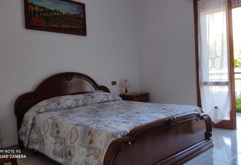 Номер Стандарт с Балконом, B&b Primo Marzo
