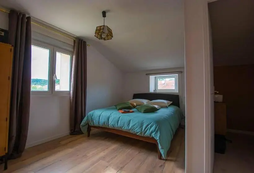 スタンダードルーム, Emilie Une Nuit   3 Chambres Au 2e étage   Maison Avec Chats
