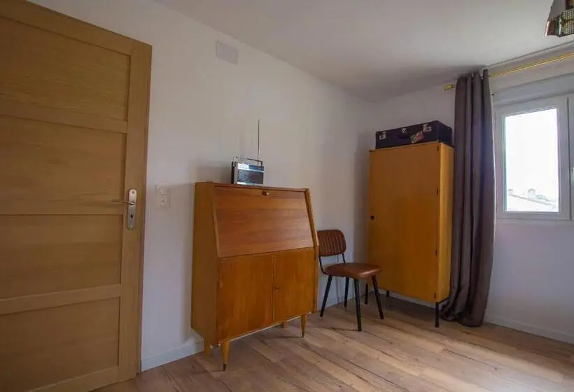 スタンダードルーム, Emilie Une Nuit   3 Chambres Au 2e étage   Maison Avec Chats