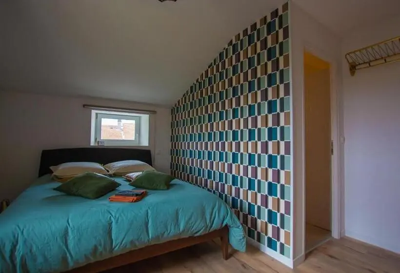 スタンダードルーム, Emilie Une Nuit   3 Chambres Au 2e étage   Maison Avec Chats