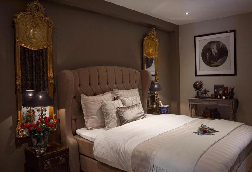 غرفة قياسية مطلّة علي حمام السباحة, La Maison Des Papillons