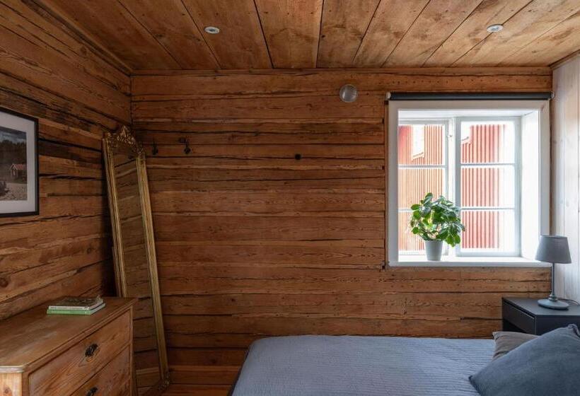 منزل غرفتين نوم, Bergs Gård & Hållsvikens Gård