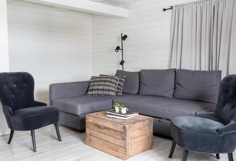 شقة غرفة نوم واحدة بالطابق الأرضى, Bergs Gård & Hållsvikens Gård