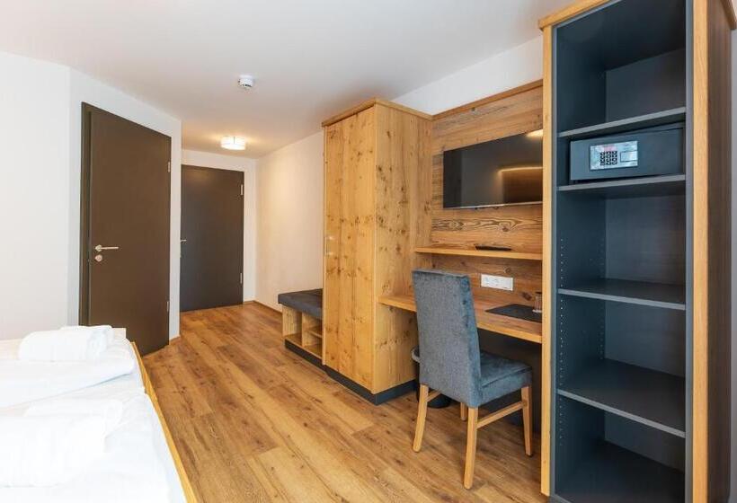 标准间, Heufelder Hof