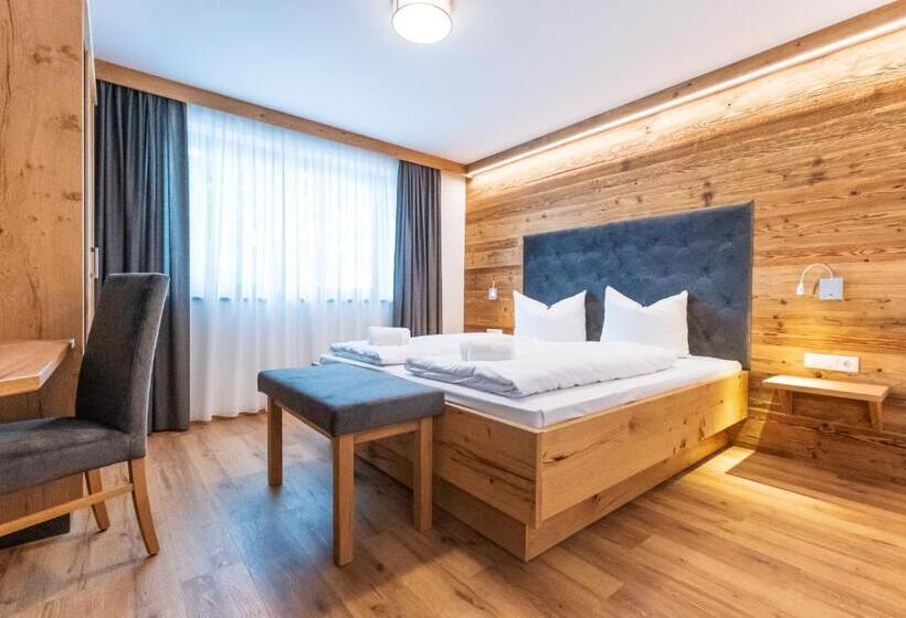 带1个卧室的带阳台的公寓, Heufelder Hof