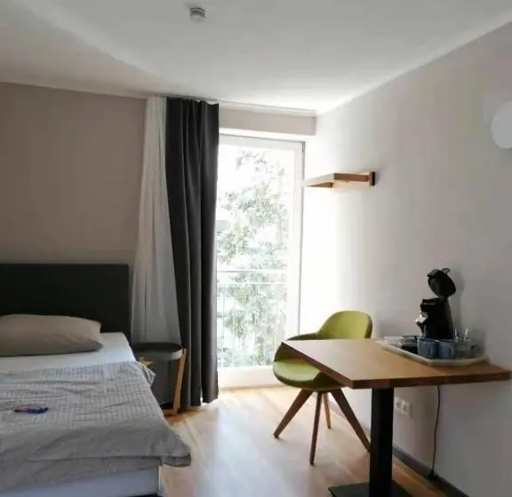 Huoneisto 1 Makuuhuone, Motel Q  Das Kleine Stadt