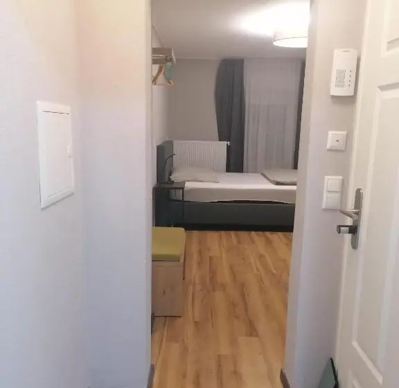Standard-studio, Motel Q  Das Kleine Stadt