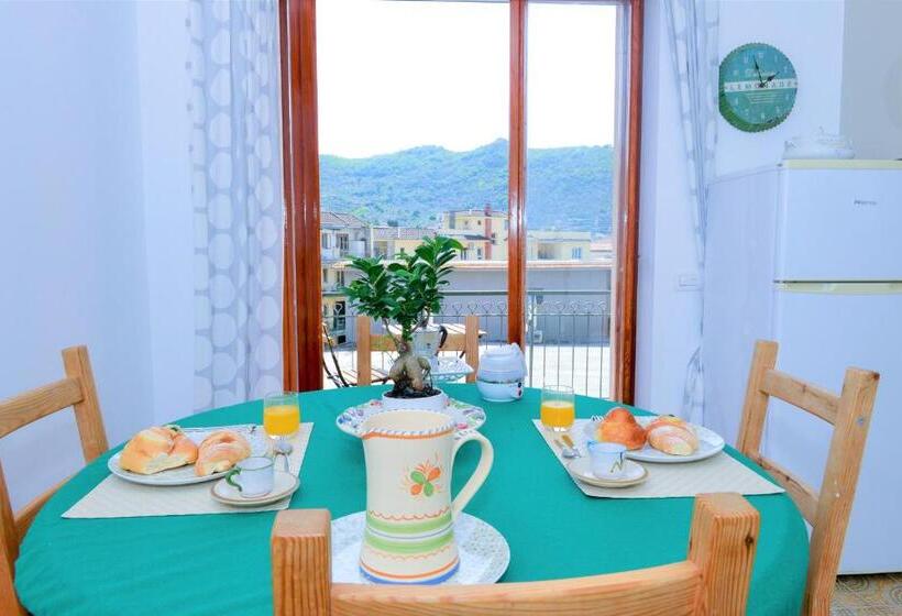 Family Suite, Estate4home   Sofia Flora