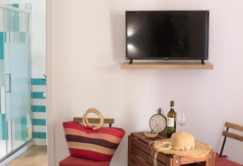 Студио Стандарт с Балконом, Estate4home   Sofia Flora