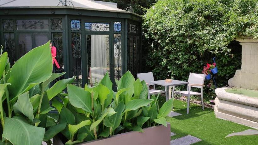 חדר סטנדרט עם מיטת קינג, Les Jardins De La Fontaine