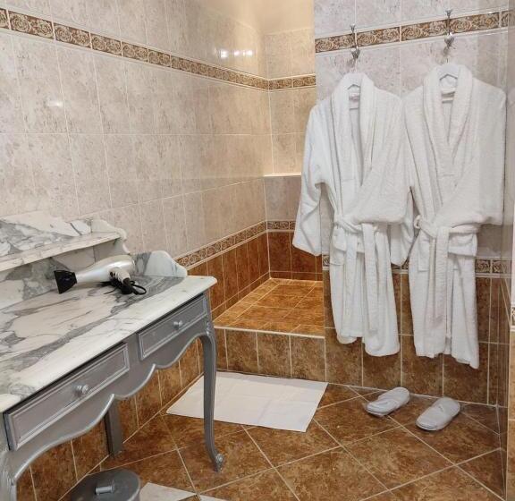 חדר סופריור לארבעה, Les Jardins De La Fontaine