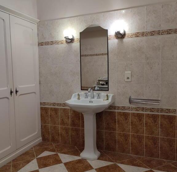 חדר סופריור לארבעה, Les Jardins De La Fontaine