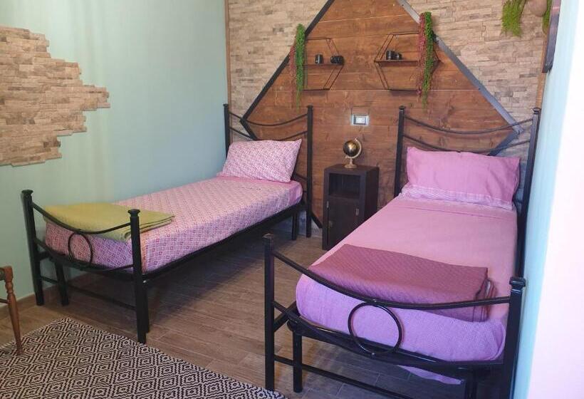 חדר דלוקס, Stanza Del Viggiatore