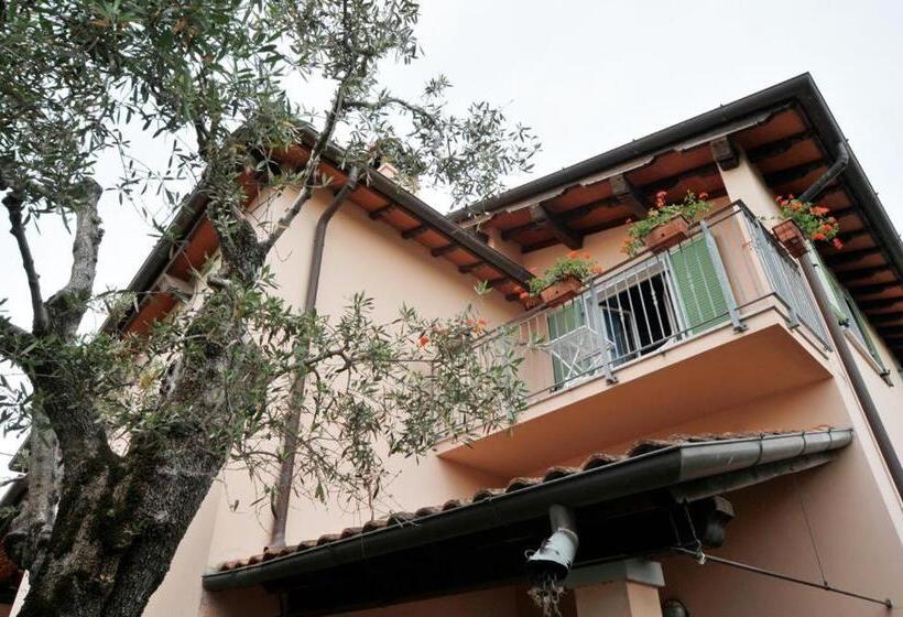 Standard room with outdoor bath, La Madonnina