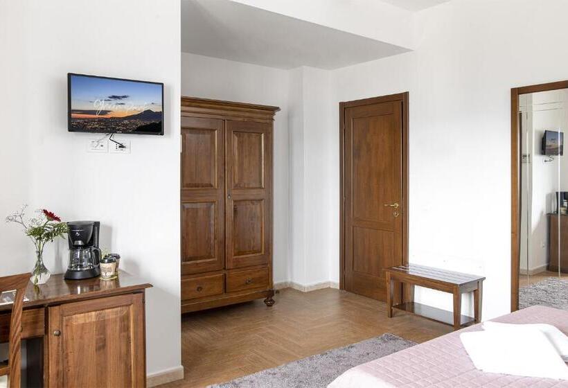 חדר אקונומי, Green Park