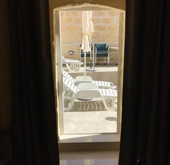 اتاق استاندارد اینتریور, The Cloisters Bed And Breakfast